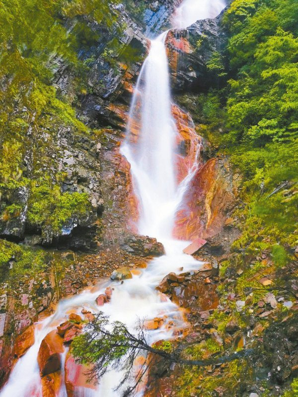 第一次去爬雪山,不能错过的是被称为“东方阿尔卑斯”的四姑娘山