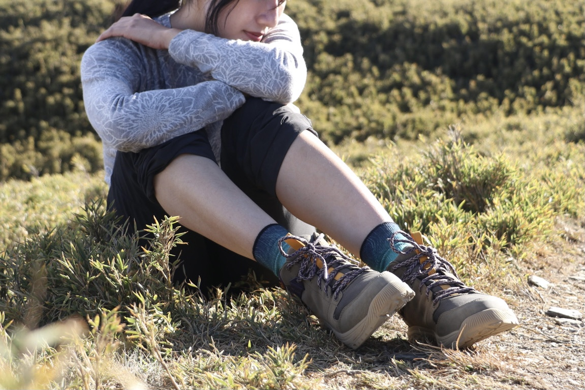 谁说女士登山鞋又丑又老土，这款TEVA登山鞋了解一下