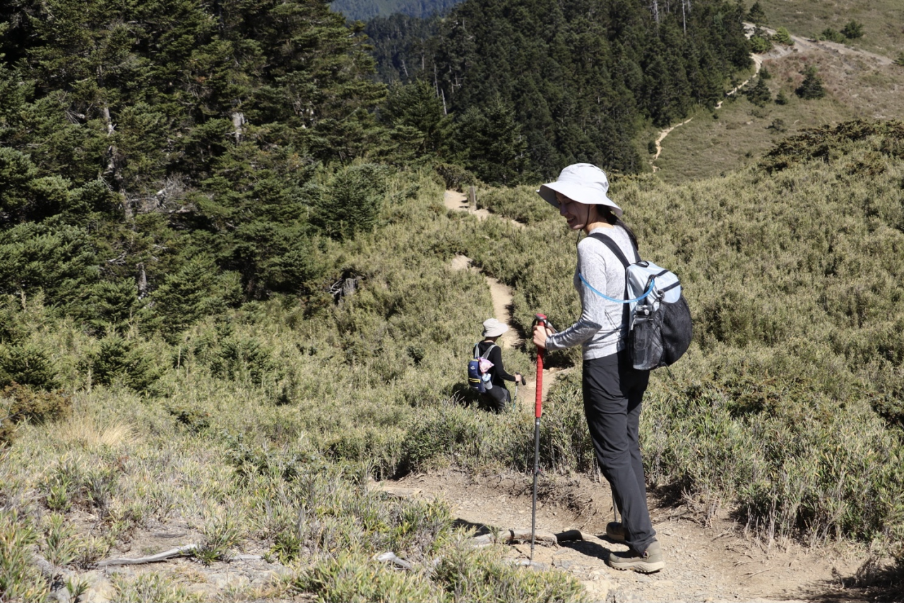 谁说女士登山鞋又丑又老土，这款TEVA登山鞋了解一下