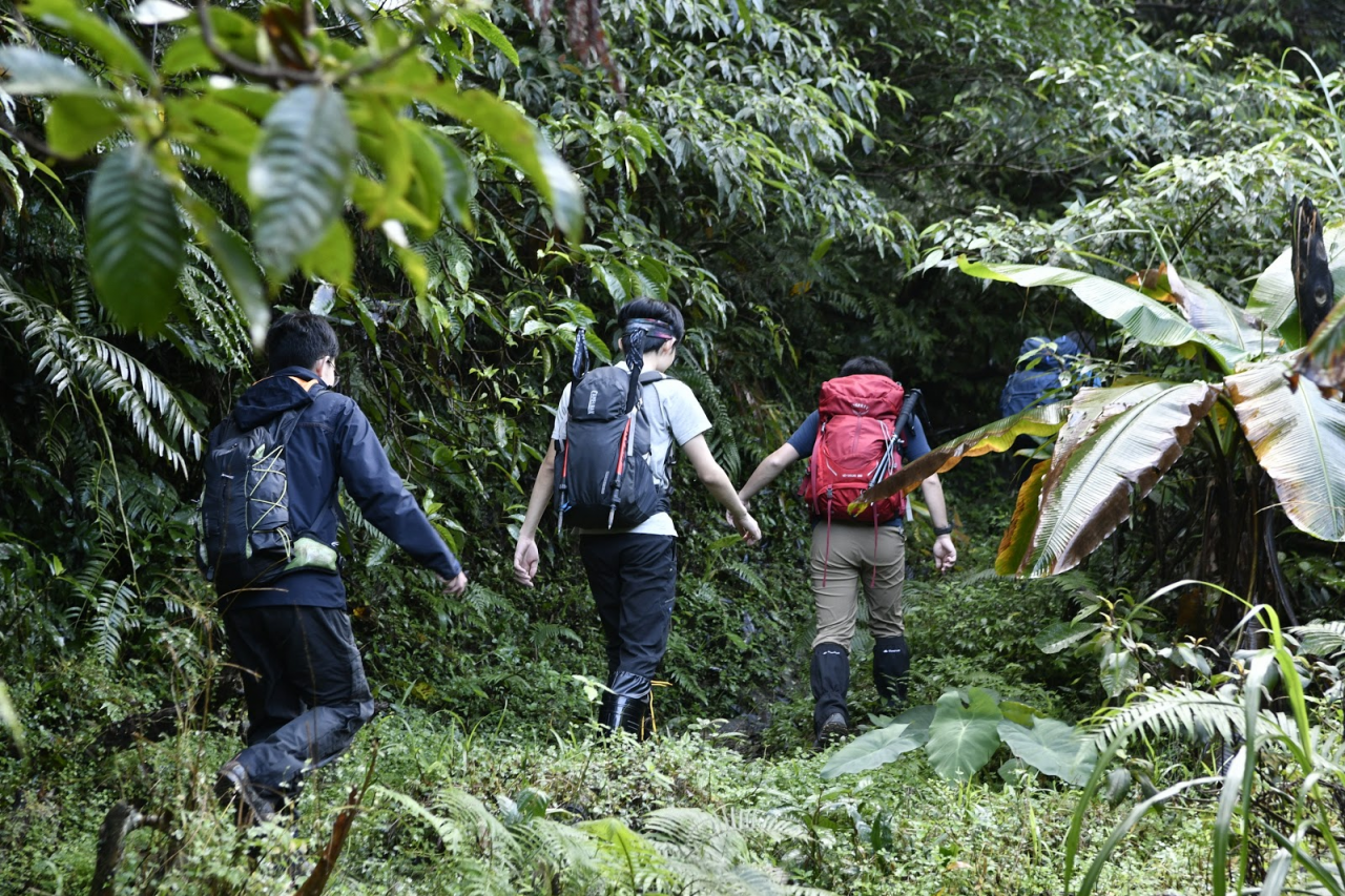 忽冷忽热的天气里买了这款顶级户外品牌klattermusen攀山鼠外套，谈下入手感受