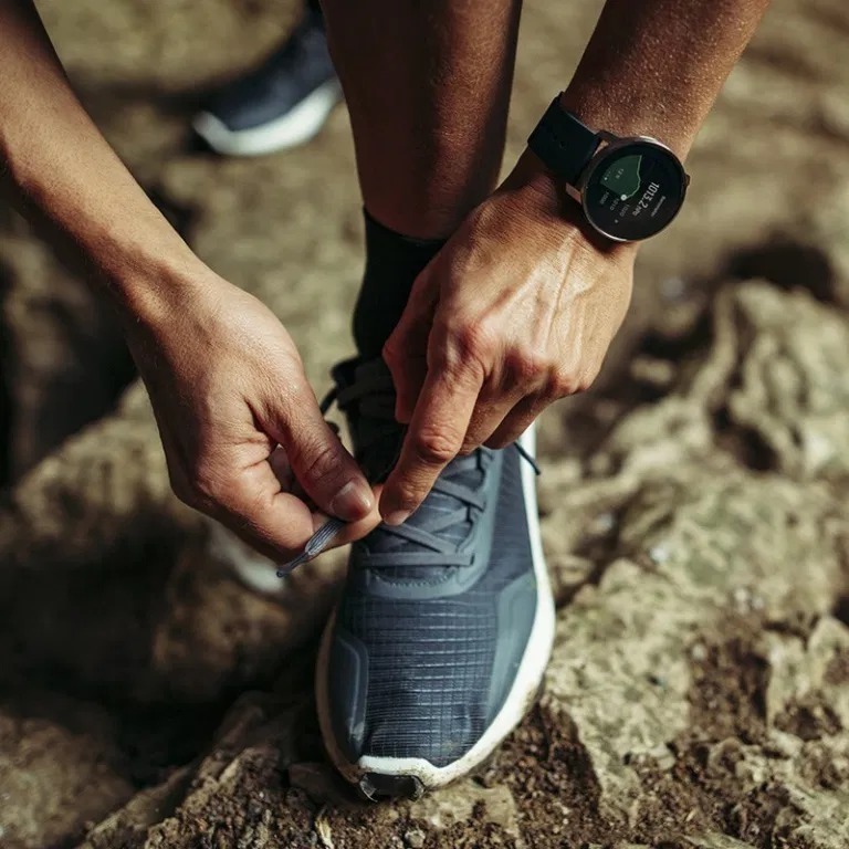 支持80种运动、仅52克超轻户外手表松拓Suunto 9 Peak问世