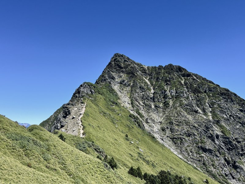 登山鞋又丑又老土？那一定是因为你没穿过Salomon萨洛蒙登山鞋