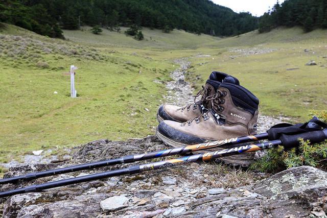 登山杖五大优点,我的户外登山杖心路历程