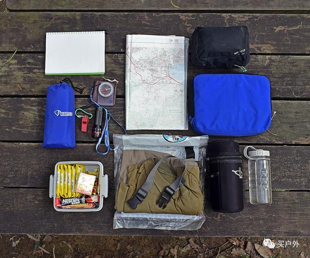 想去户外爬山野营，不要忘记这10种安全装备